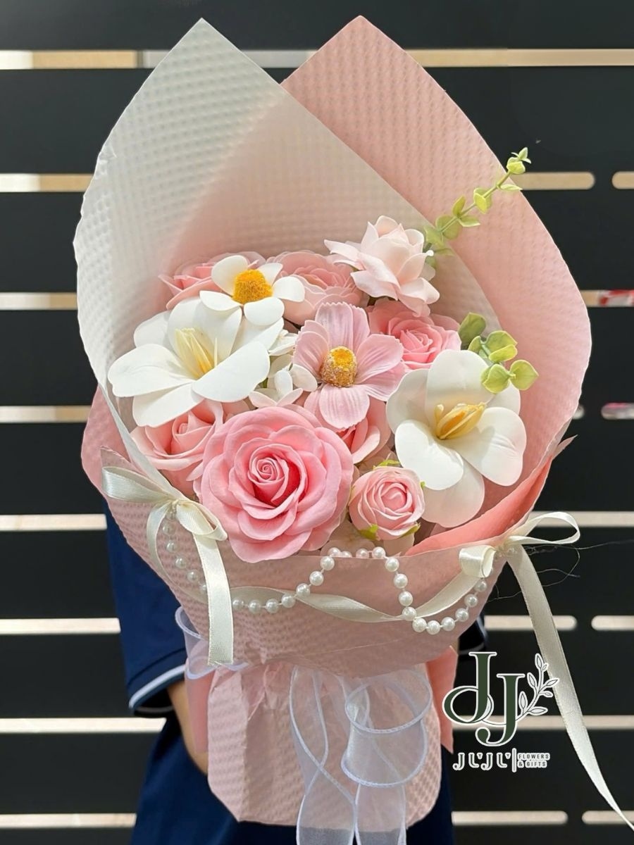 Bó hoa hồng sáp xinh xắn HS010