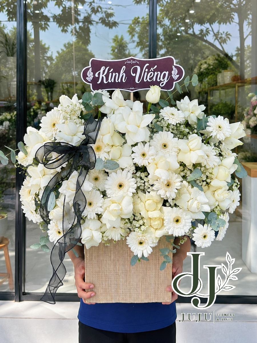 Giỏ hoa đồng tiền trắng kính viếng HCB022